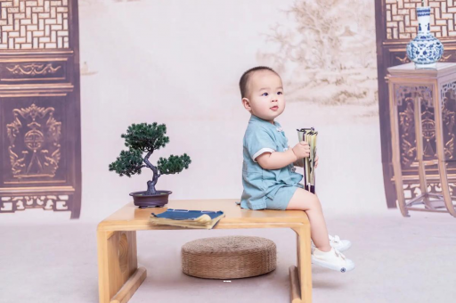 南县孕妇八个月肚子胀
